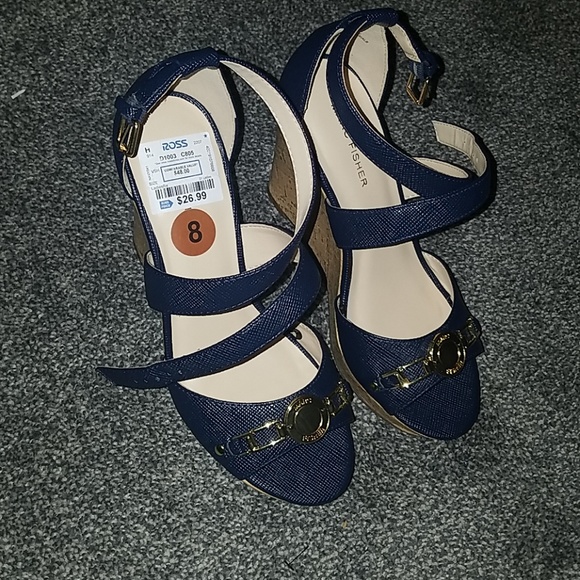 Marc Fisher Navy Blue Wedges Brand New - Picture 3 of 5